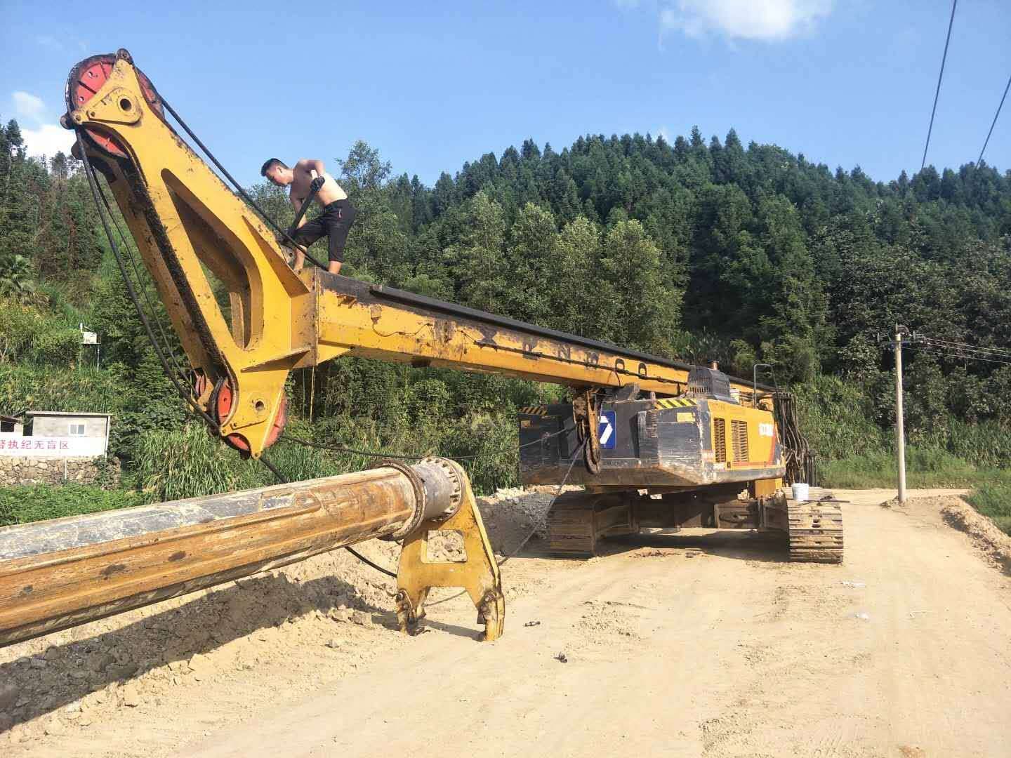 旋挖鉆機機手維修、操作.jpg