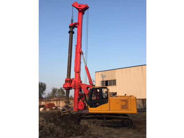 四川旋挖鉆機租賃工程施工現場(chǎng)案例